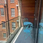 Beautiful 2 Bed Flat In Finchley Road, Camden