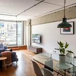 Altido Modern Flat With Canal Views