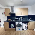 Lovely 1 Bed For 3 In London Sb6