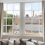 Wonderful Knightsbridge Apartment By Harrods