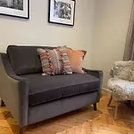 Luxury London English Charm