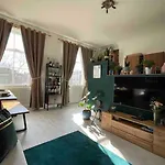 One Bedroom Flat In The Heart Of Islington