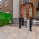 Kensington Luxury Flat With Patio