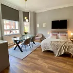 Studio For 3 Near Regents Park N5