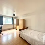 4 Bedroom Spacious Flat King\'S Cross