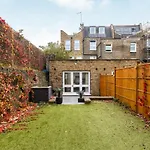 The Shepherd\'S Bush Luxury Villas