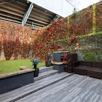The Shepherd\'S Bush Luxury Villas