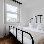 Charming 1-Bed Flat In The Heart Of Primrose Hill