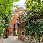 Large Studio In Hampstead With Character