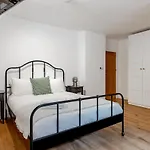 Large Studio In Hampstead With Character