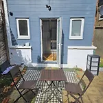 Cosy 1-Bed Apartment In London Alexandra Palace