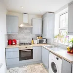 Hammersmith Apollo 1 Bedroom Apartment