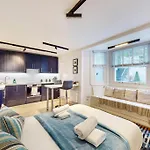 Beautiful Studio Apartment In North Madia Vale
