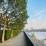 Riverside Premium Double Room E14
