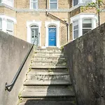 Pass The Keys Cosy And Chic Flat Near Greenwich Park
