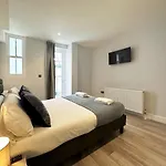 Kevins Place Near Paddington