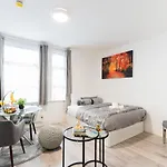 Newly Refurbished Studio In Kensal Green F