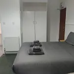 Relaxing Finchley Road Studio
