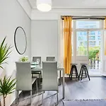 Stylish Garden Flat In Kensington Olympia