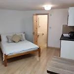 Cosy Room In Fulham