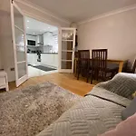 1 Bedroom Property In East London