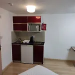 Cosy Room In Fulham
