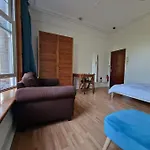 Bright Well Located Studio Flat