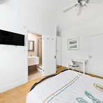 Tali\'S House