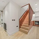 Reside Global - 2 Bed Flat Walking Distance From Harrods