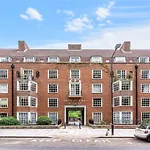 Designer Flat In Bethnal Green