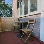 Lovely 1 Bedroom Apartment W/ Balcony In Dalston