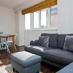 Lovely 1 Bedroom Apartment W/ Balcony In Dalston