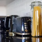 Arte Stays - 3-Bed 3-Bath Nordic Style Minimalistic Flat, Hackney Downs Station 2 Min Walk, Great Location, Parking, Weekly Or Monthly Stays, Serviced Accommodation - 6 People