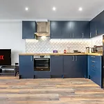2 - West London Brand New Loft