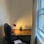 3 Bedroom Flat In King\'S Cross, St Pancras\'S. 8 People