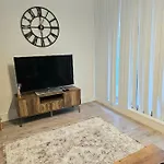 C2, Spacious 2 Bedroom Flat In Wembley