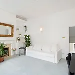 Beautiful Two Bedroom Maisonette In The Heart Of Chelsea