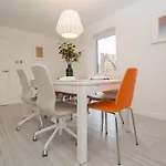 Stylish And Cosy 1 Bdr Apt, Ealing Broadway