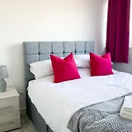 De Montfort House