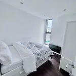 Flat 3, 417 Fulham, 2 Bedroom, 1 Bathroom Flat