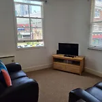 Stunning 2 Bed/2 Bath Flat In Waterloo, London