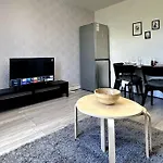 Stunning 2-Bed Apt Near Central London.