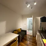 1 Bedroom Flat In Notting Hill, Portobello