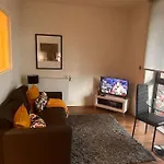 Cosy Apartment In East London