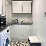 Chic 2 Bed Apt In Brick Lane