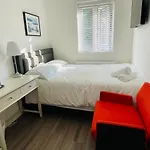 Riverside Double Room Garden View E14