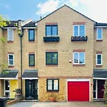 Riverside Double Room Garden View E14