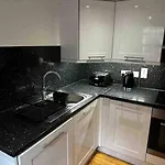 Amazing 2Bed2Bath Edgeware
