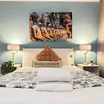 Burwood 2 Bedroom Apartment
