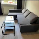 Lovely And Quiet 2 Bedroom Maisonette.Free Parking